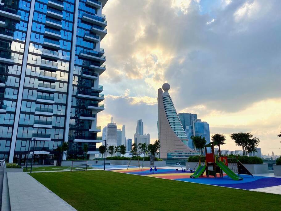 Appartement Dayf-alfa 1-bedroom For 4 Pax, Prime Location Near Zaabeel Park And Max Metro Dubai