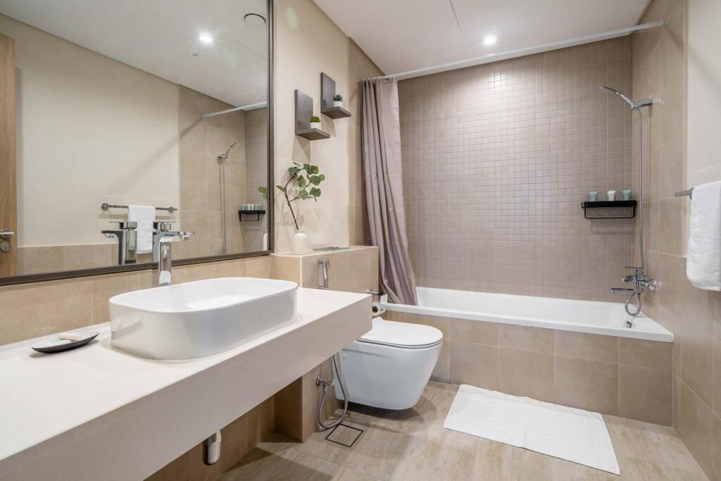 Dayf-alfa 1-bedroom For 4 Pax, Prime Location Near Zaabeel Park And Max Metro *